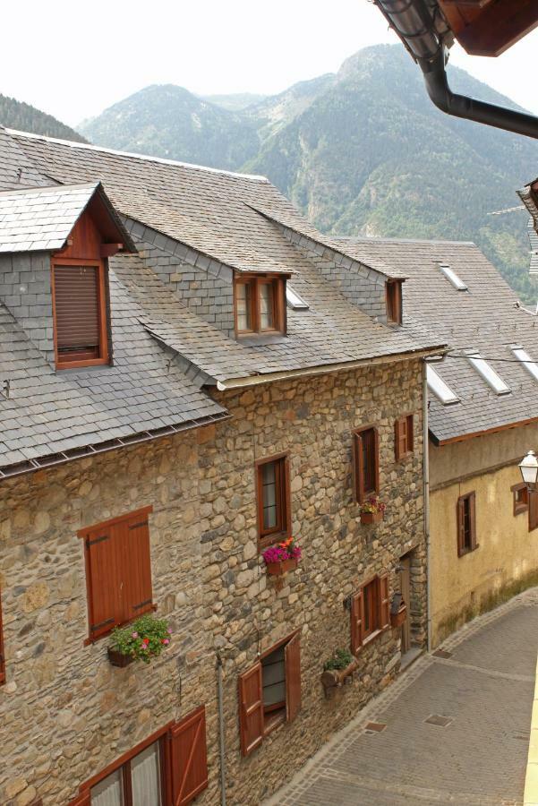 Espacioso apartamento en el Naut Aran Gessa Exterior foto
